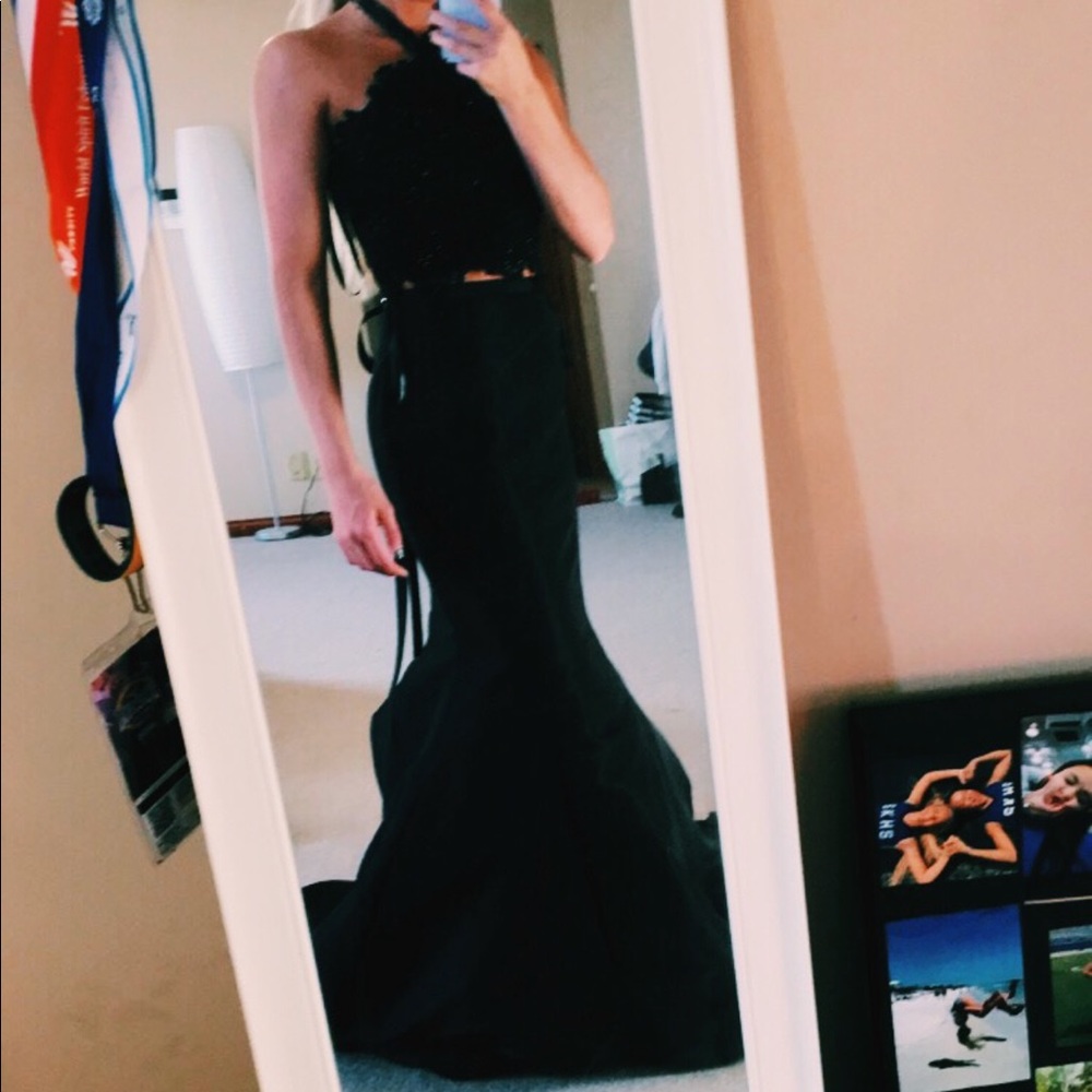 Sherri hill prom dress